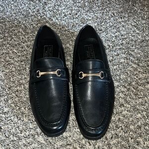 Truffle Collection snaffle trim loafers in black Size 10